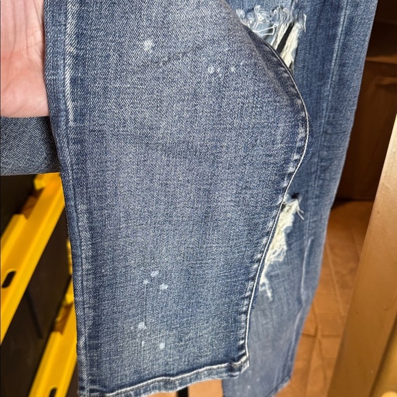 Judy Blue Dark Wash Mid Rise Distressed Blue Jeans Size Medium 29.5” Waist 7/28 - Picture 13 of 16